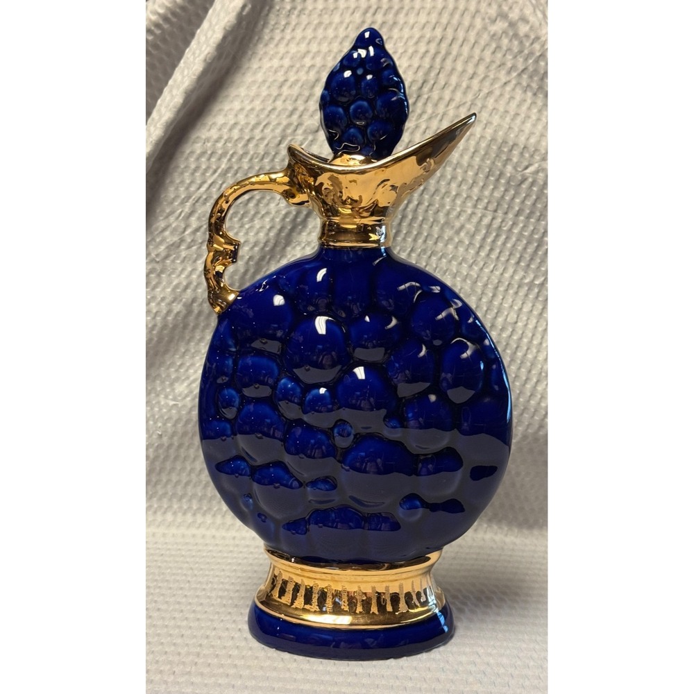 Vintage 1963 Jim Beam Beam Grape Special Edition Decanter Regal China 750 ml